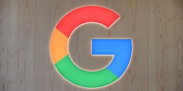 Google unveils new budget phone, teases 5G devices